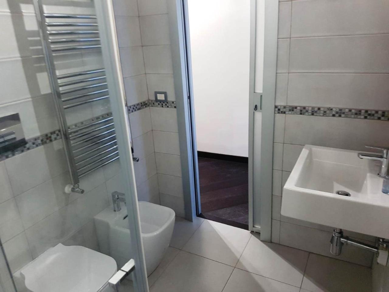 Zelzar Salerno Centro Hotel Buitenkant foto