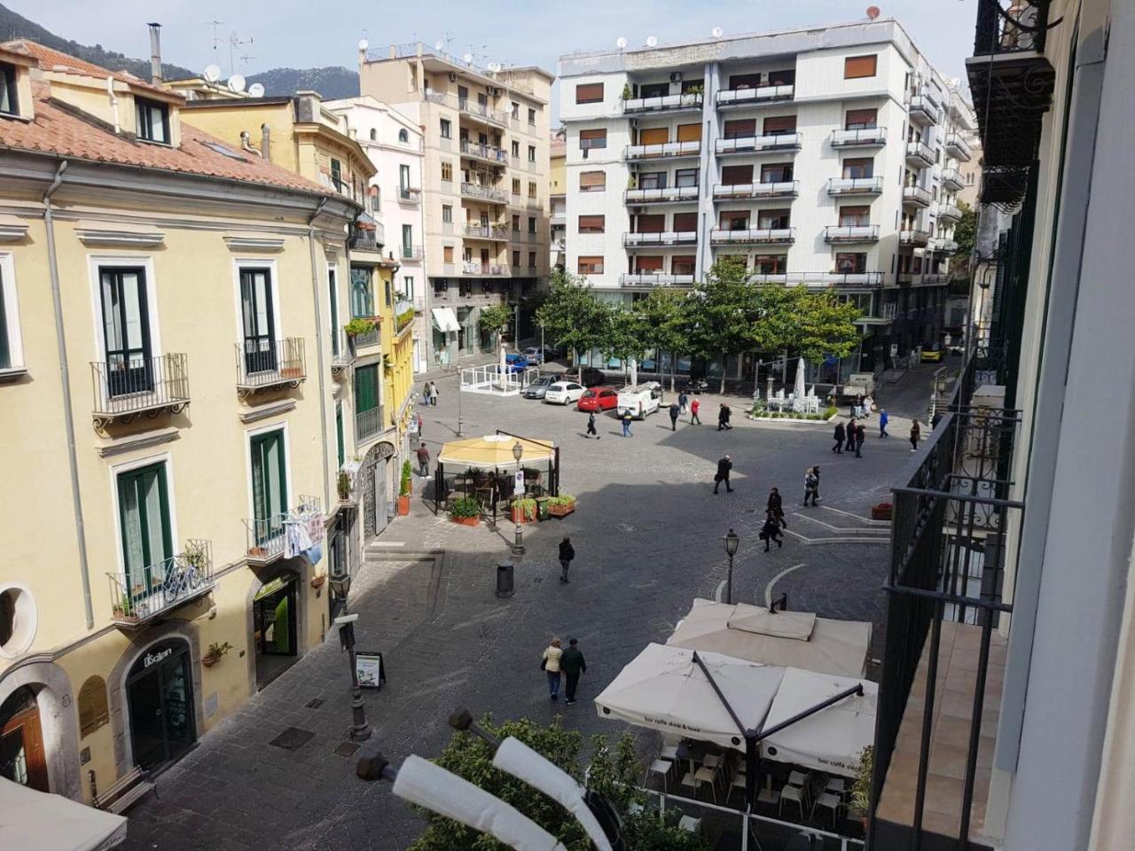 Zelzar Salerno Centro Hotel Buitenkant foto