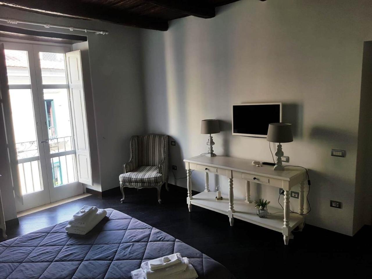 Zelzar Salerno Centro Hotel Buitenkant foto