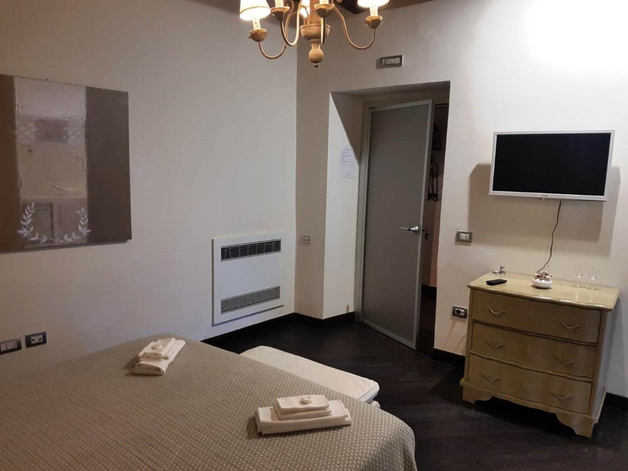 Zelzar Salerno Centro Hotel Buitenkant foto