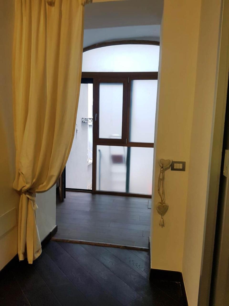 Zelzar Salerno Centro Hotel Buitenkant foto